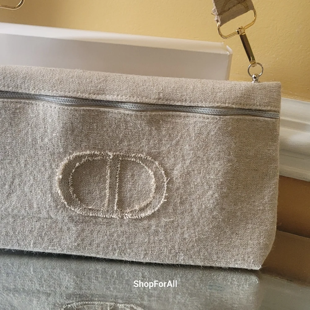 Dior pouch - Picture 8 of 9